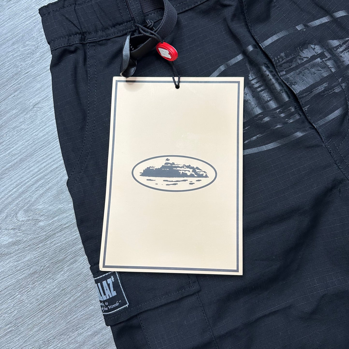 Corteiz Alcatraz Cargo Short Triple Black