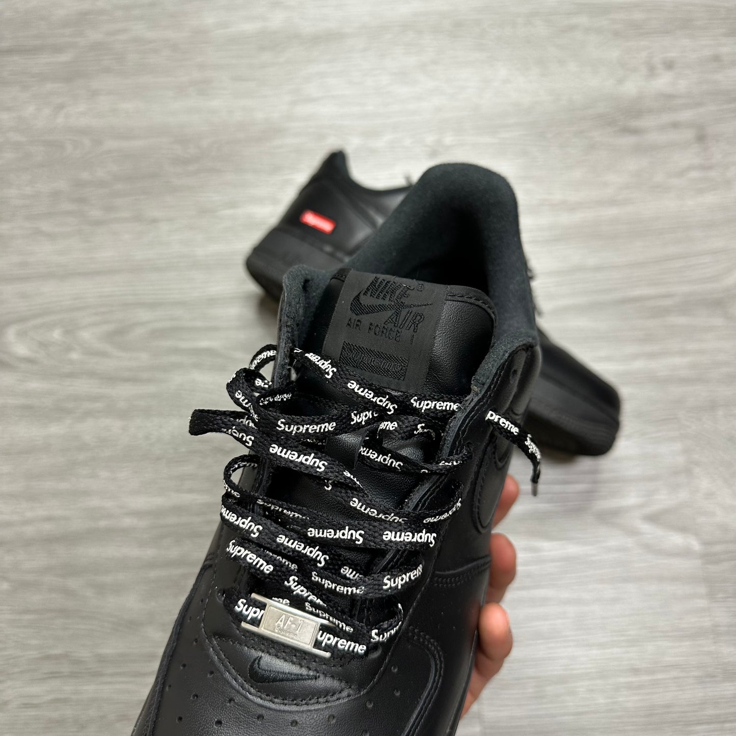 Nike Air Force 1 Low Supreme Black