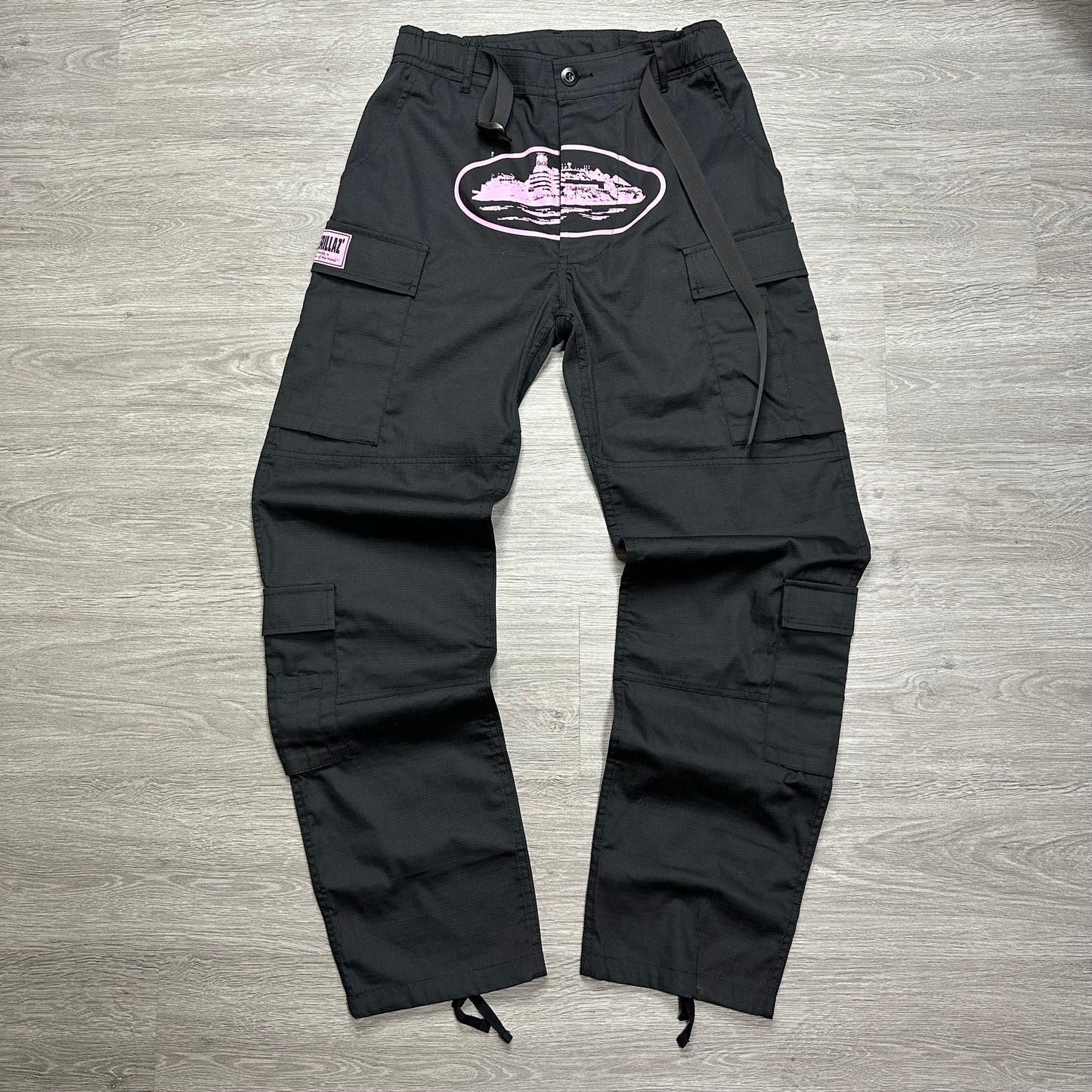 Corteiz Guerillaz Cargo Pant Black/Pink