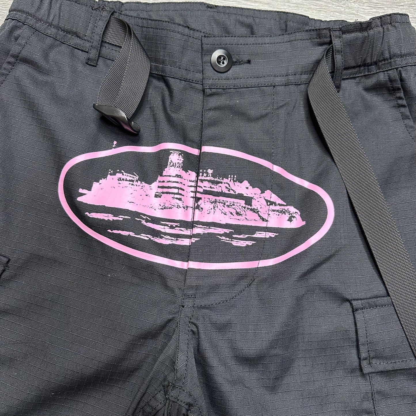 Corteiz Guerillaz Cargo Pant Black/Pink