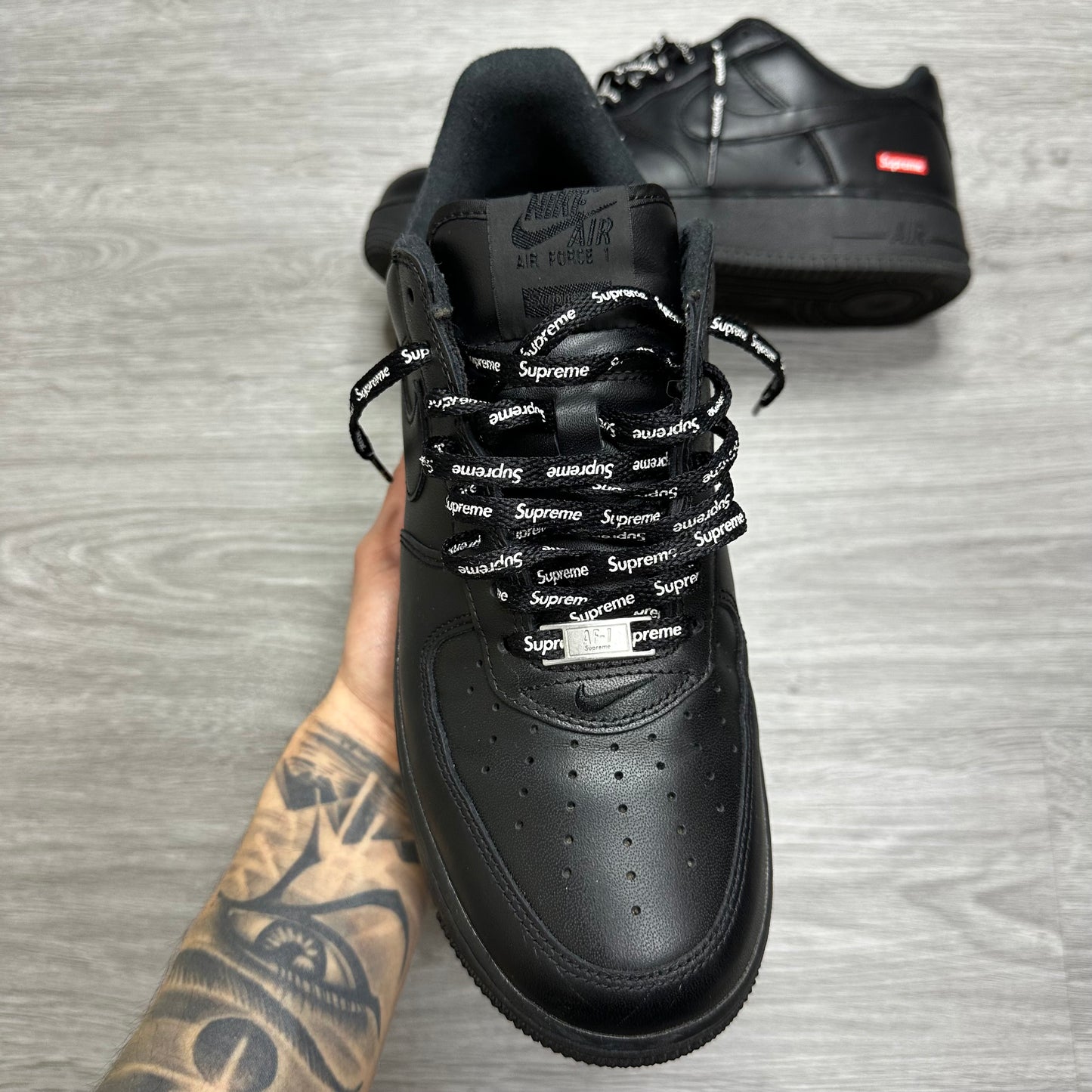 Nike Air Force 1 Low Supreme Black
