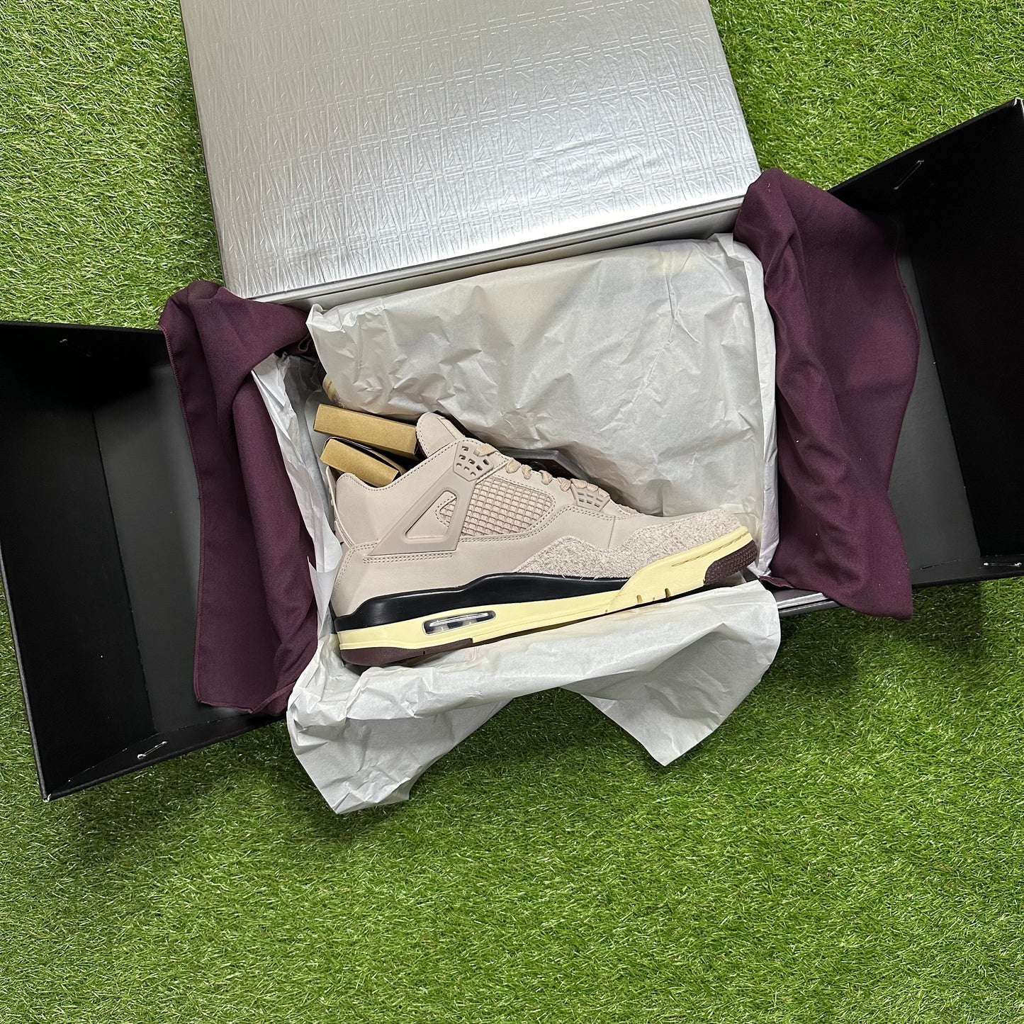 Jordan 4 Retro OG SP A Ma Maniére While You Were Sleeping