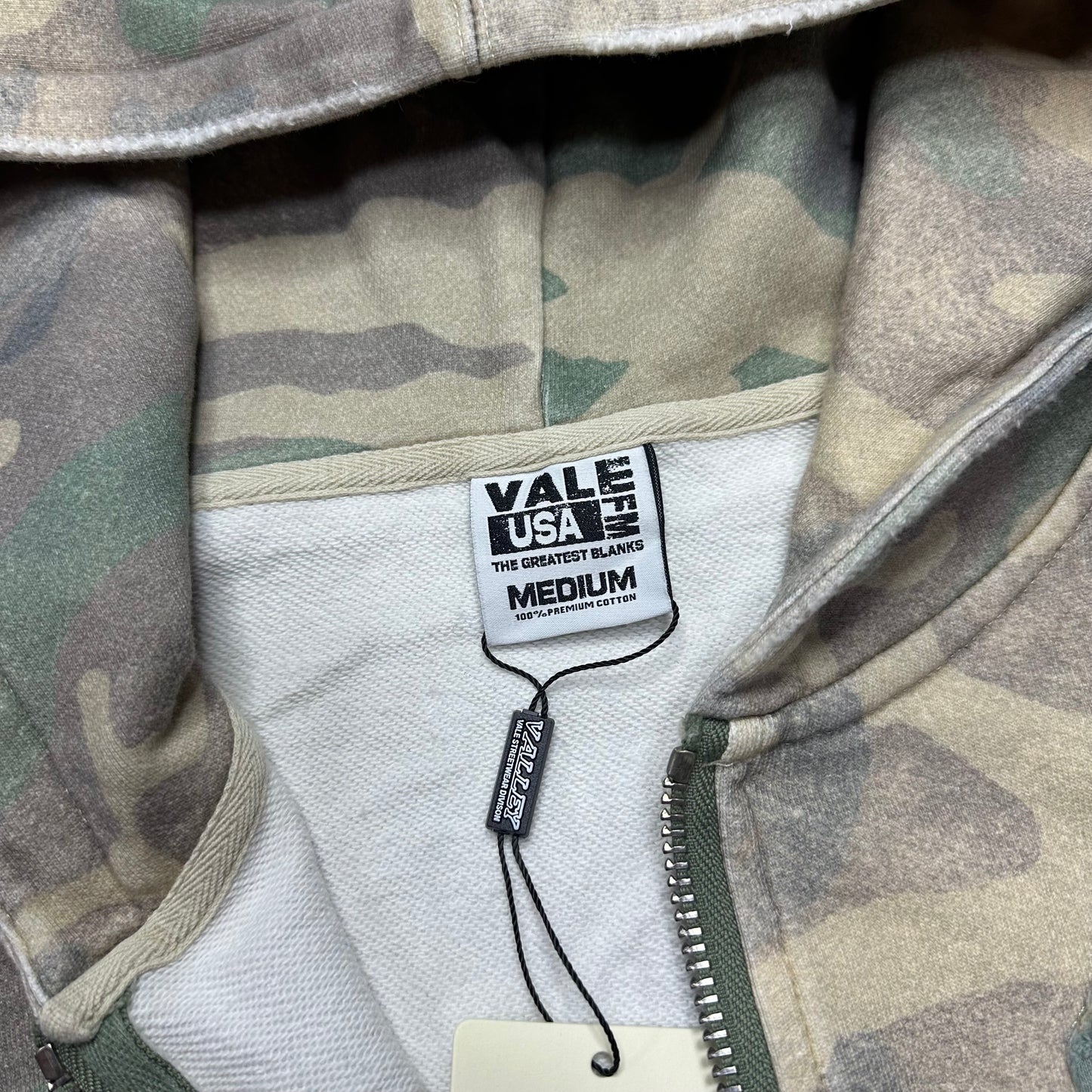 VALE FOREVER CHEETAH CAMO ZIP UP