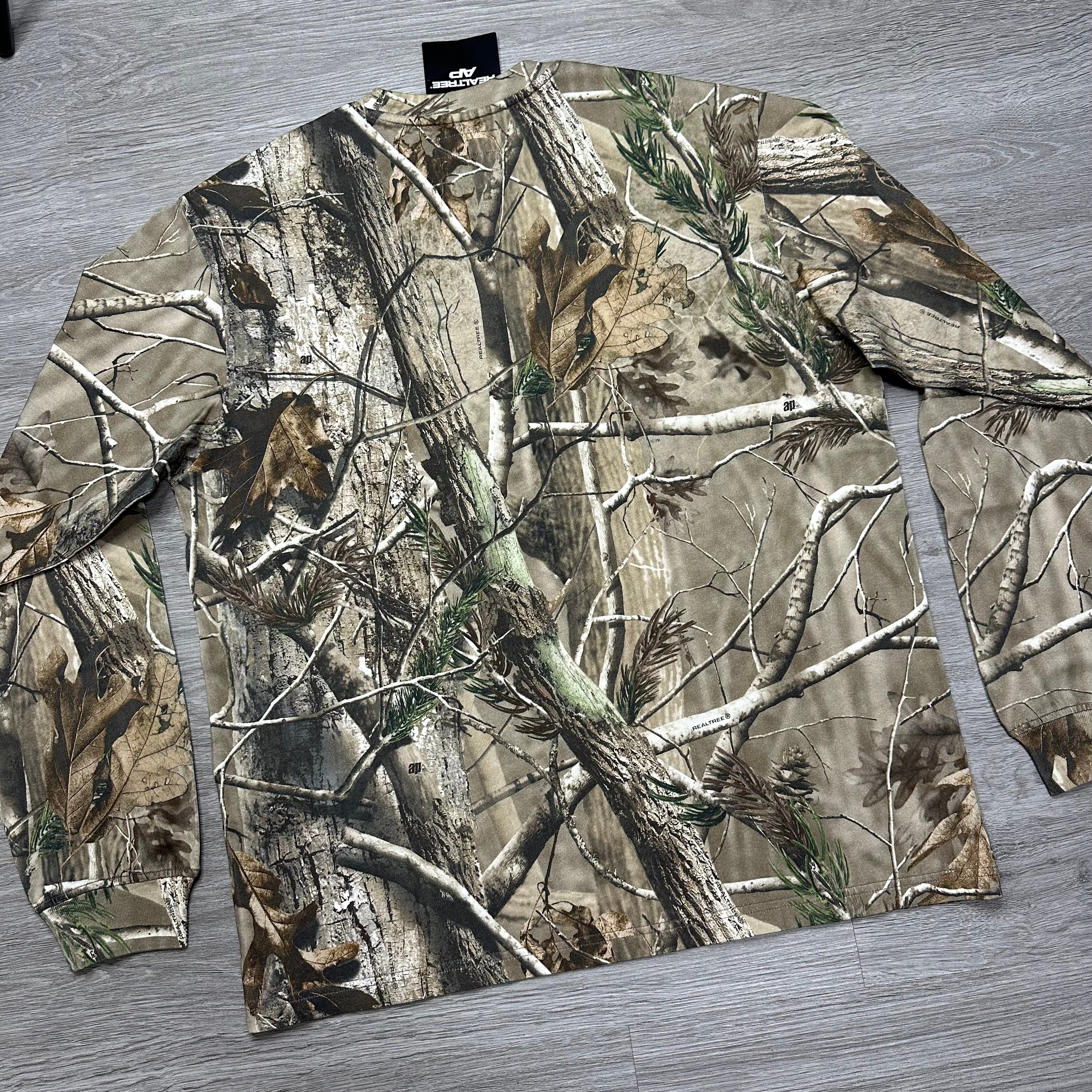Supreme Small Box L/S Tee (FW25) Realtree AP Camo – Roosters