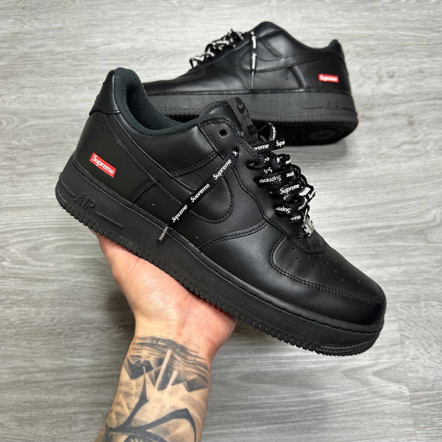 Nike Air Force 1 Low Supreme Black