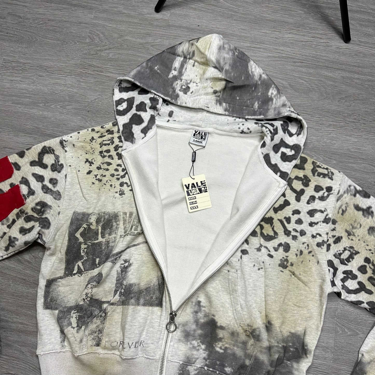 Vale Forever Cheetah Zip Up