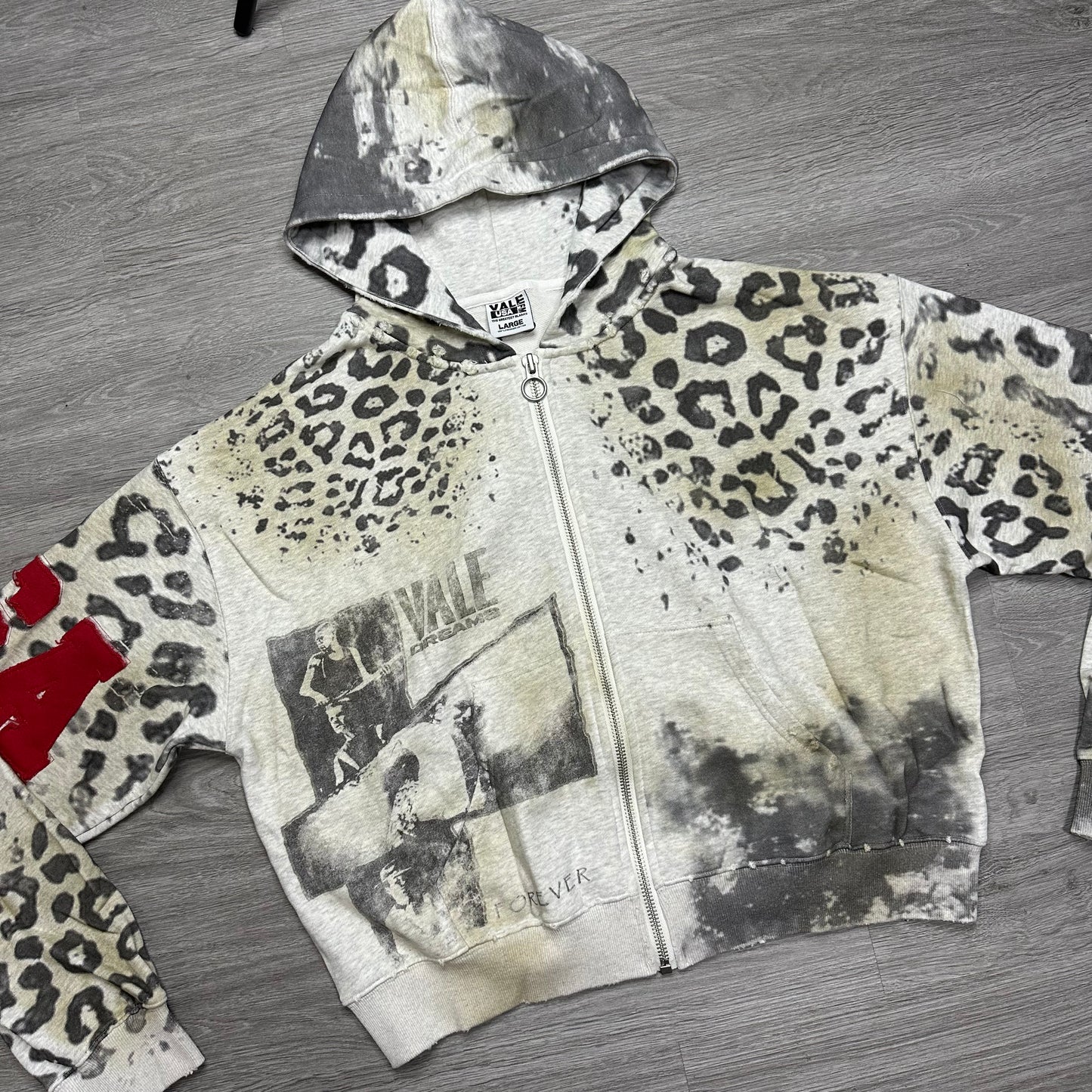Vale Forever Cheetah Zip Up