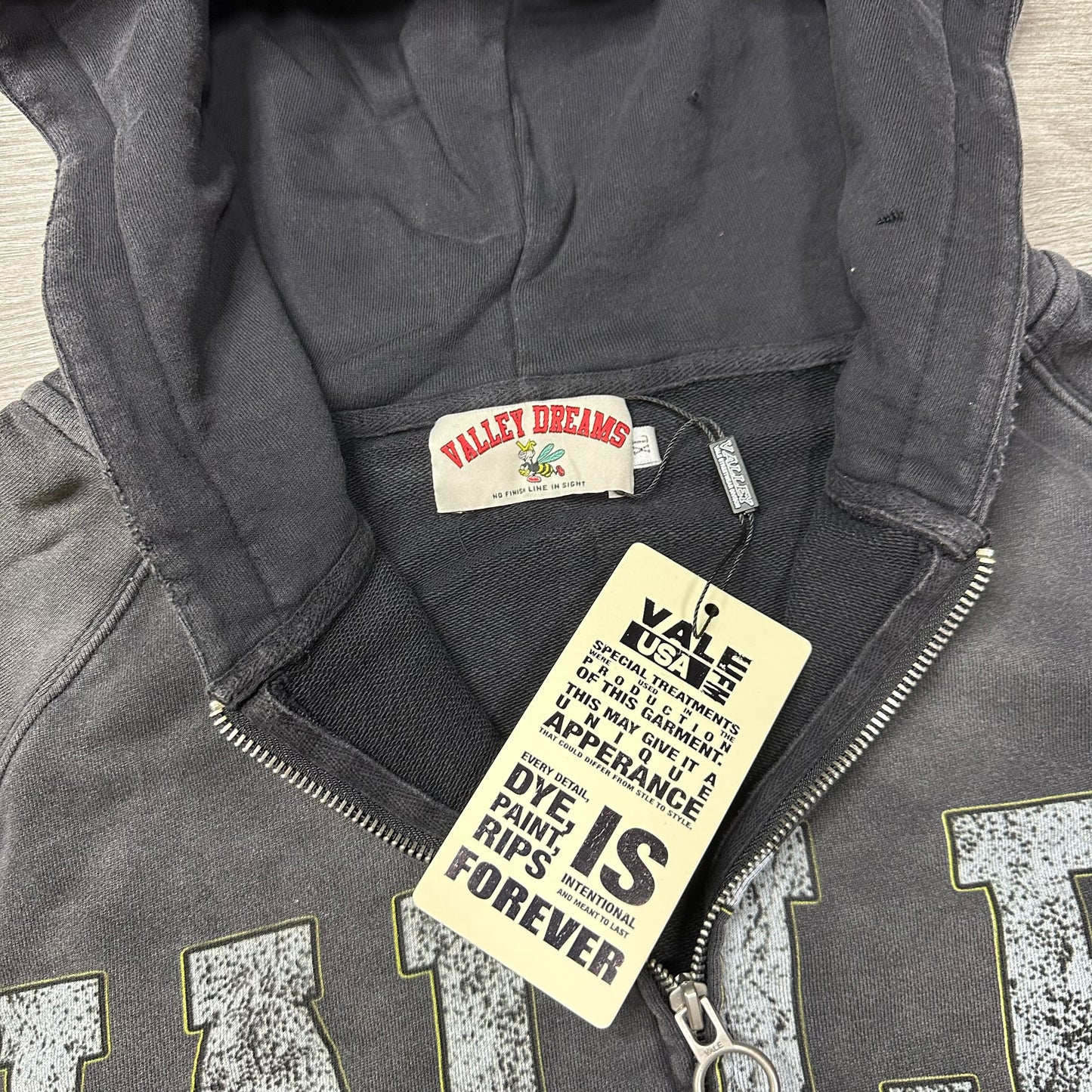 Vale Forever Army Zip Up Black