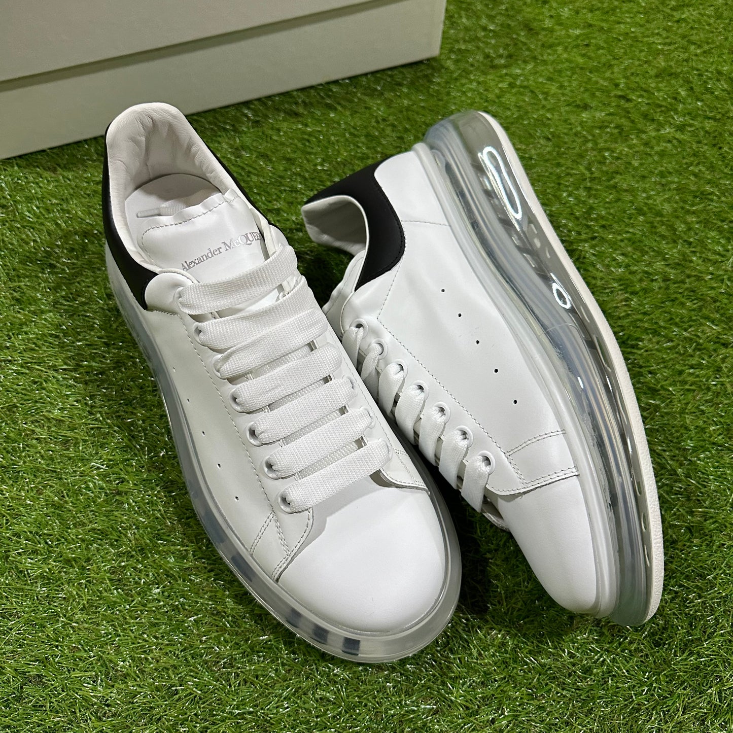 Alexander McQueen Oversized Clear Sole Black