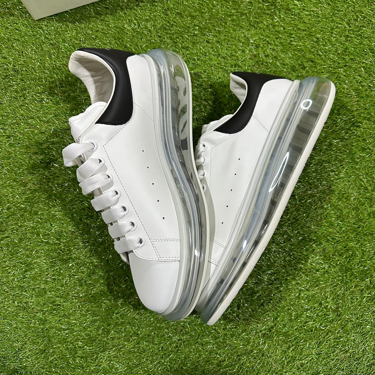 Alexander McQueen Oversized Clear Sole Black