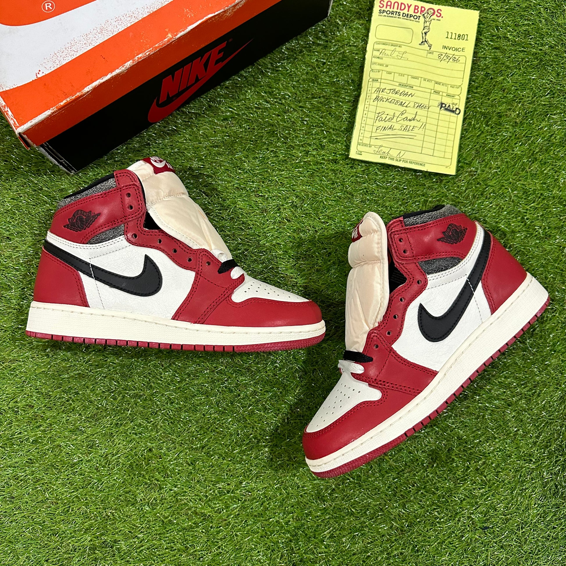 Jordan Retro High OG Chicago Lost and Found (GS) – Roosters