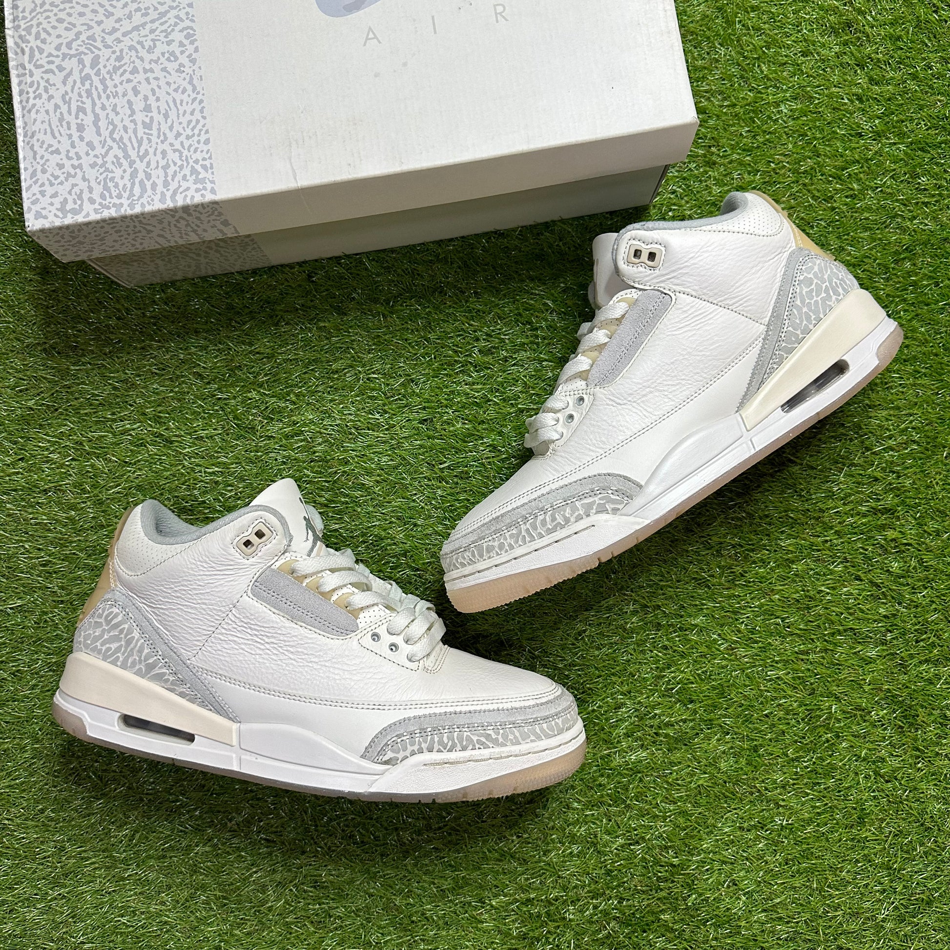 Jordan Retro Craft Ivory – Roosters - Main Image