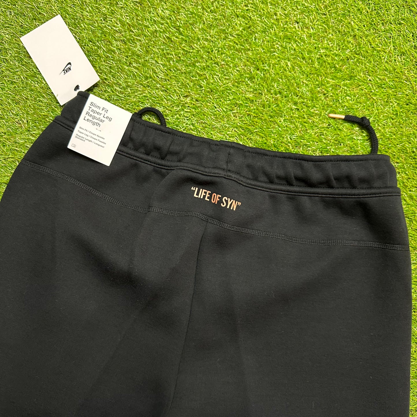 Nike Syna Tech Fleece Central Cee Black Gold