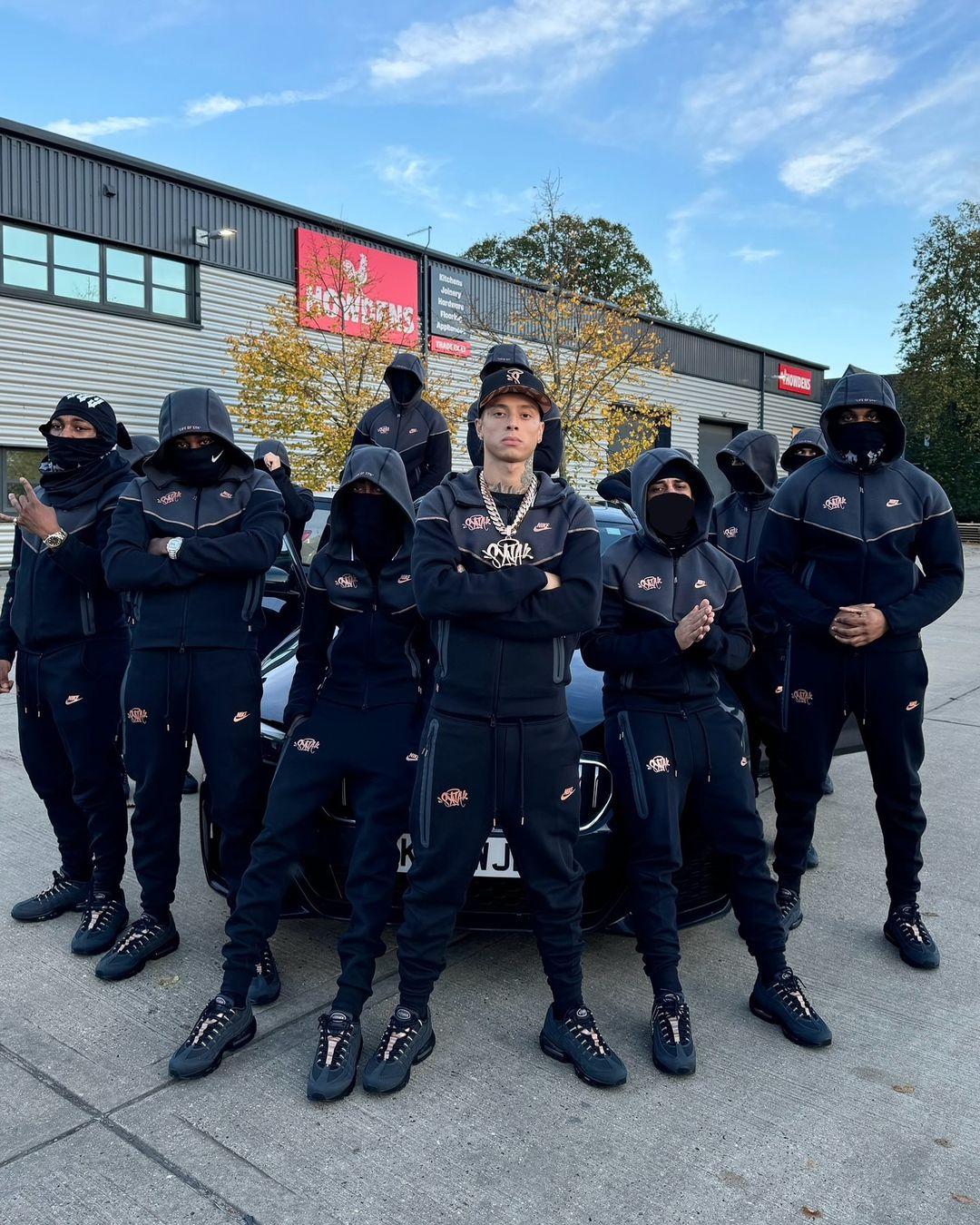 Nike Syna Tech Fleece Central Cee Black Gold – Roosters